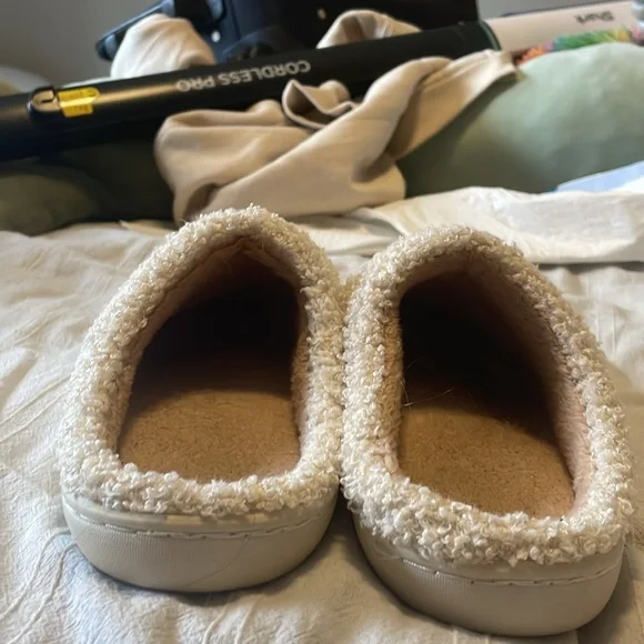 Beige, and multi color smiley face slippers - Picture 4 of 4